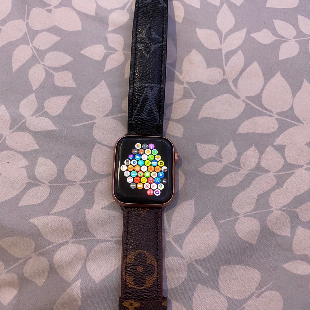 Apple Watch serious 5